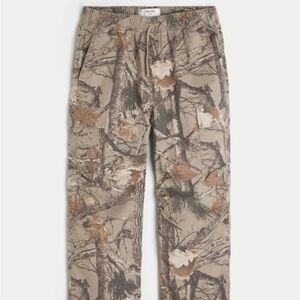 Hollister Men’s NWT Camouflage Baggy Cargo Pants Small